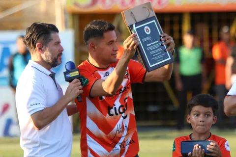 Oficial: hondureño Roger Rojas regresa al Puntarenas FC.
