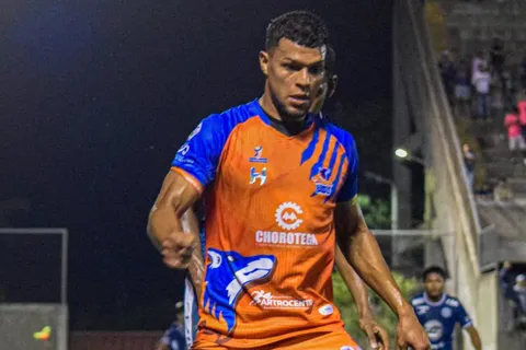 No es Motagua ni Marathón: el futuro de Kilmar Peña da un giro inesperado y jugaría en este equipo de Honduras