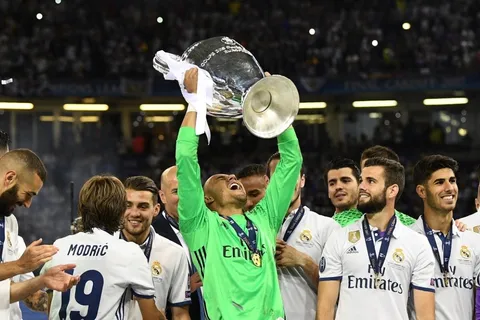 A 8 años de su firma con el Madrid, la UEFA recuerda a Keylor Navas con tremendo video [Video]