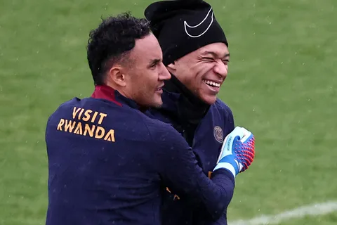 "Mi gran hermano": Mbappé y Keylor Navas derriten las redes en su adiós al PSG