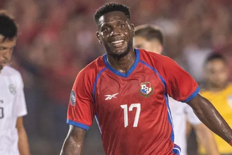 José Fajardo se aleja de Alajuelense y se acerca a Ecuador