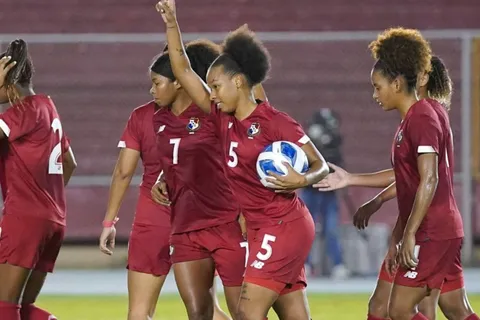 Panamá inicia con goleada sobre Barbados en su camino hacia la Copa del Mundo Femenina