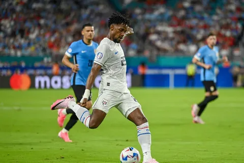 Amir Murillo alcanza los 100 partidos con Panamá: capitán ante Ecuador