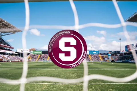 "Una mafia": figura de Saprissa sorprende a todos con una denuncia explosiva en el peor momento
