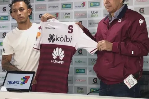 Medio tico destaca seriedad de Byron Bonilla en presentación con Saprissa