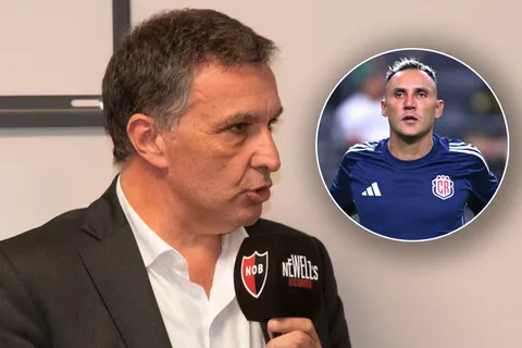 Keylor Navas se aleja de Pumas: el presidente de Newell's necesitó solo seis palabras para sentenciar el futuro del tico