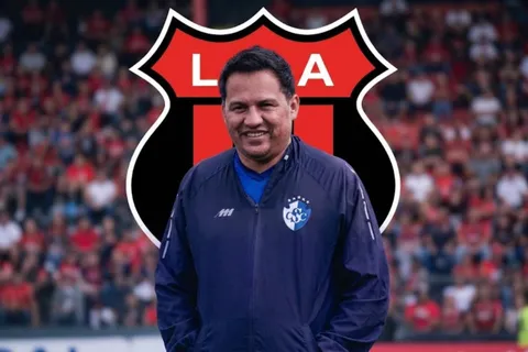 Amarini Villatoro advierte a Alajuelense.