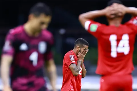 Panamá perdió 1-0 ante México y con mucha polémica