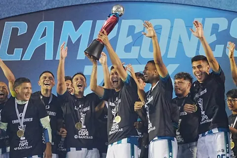 Antigua GFC es campeón de la Supercopa Bantrab tras vencer a Aurora en los penales: Resumen y goles