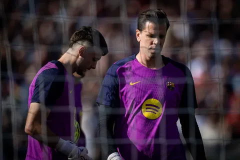 Barcelona supera los 1.000 millones de euros en ingresos, pero aún tiene pérdidas y prevé salir del Camp Nou en 2027-28