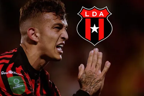 Se frena la salida: Alajuelense sufre un revés con Kenneth Vargas que lo complica todo tras anunciar su separación