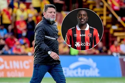 jafet soto-joel campbell-herediano-alajuelense