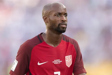 DeMarcus Beasley: "En Honduras el pasto te llega hasta las rodillas"