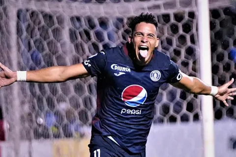 Ángel Tejeda dejó Motagua para firmar con club grande de Costa Rica
