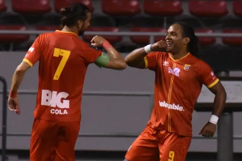Herediano venció 2-0 a Saprissa y se quedó con la Super Copa