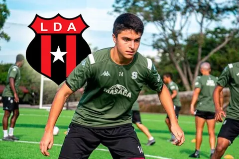 Alajuelense se queda con legionario costarricese y se lo saca al Saprissa