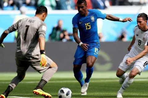 Paradones de Keylor desesperaron a Brasil