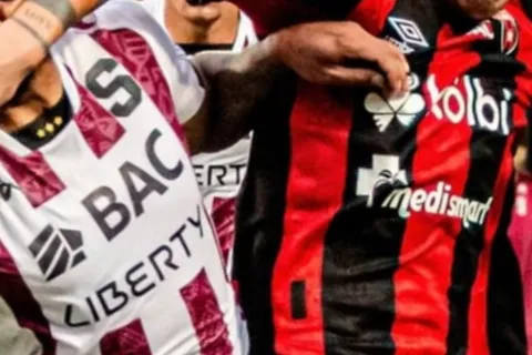 Ex Saprissa y Alajuelense se va a Europa.