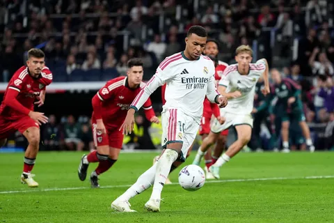 Sevilla exige a LaLiga las grabaciones de cuatro jugadas y denuncia un trato audiovisual desigual