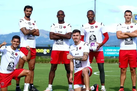 Diario español define a Alajuelense como "el gran equipo del momento"