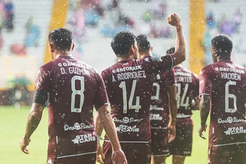 ¡No se repartan nada! Saprissa volvió a ganar y ahora apunta a la clasificación