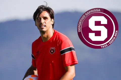 A todo pulmón: Bryan Ruiz no se guarda nada y golpea a Saprissa donde más le duele
