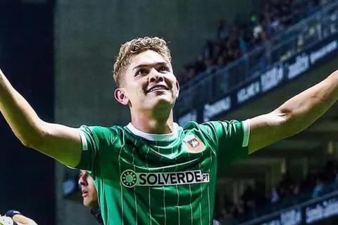 El curioso gesto de Brandon Aguilera que llama la atención en Portugal tras marcar el penal decisivo