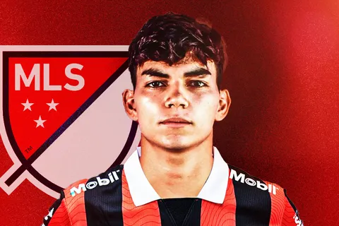 "Hubo contactos de la MLS": Leo Menjívar reveló la oportunidad que tuvo antes de ir Alajuelense