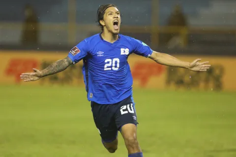 Enrico Dueñas regresa al fútbol de Países Bajos