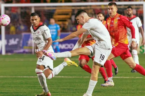 Desde Alajuelense le confirman la lesión de una figura de Herediano.