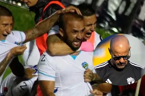 Jorge Aparicio arremete contra El Fantasma Figueroa tras su polémica decisión de no convocar al Moyo Contreras