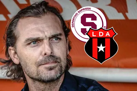 Andrés Carevic va por todo: Sporting está cerca de fichar al futbolista por el que se pelearon Saprissa y Alajuelense
