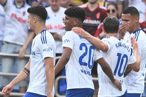 ¡Misión cumplida! Real Zaragoza y Kervin Arriaga logran el objetivo máximo