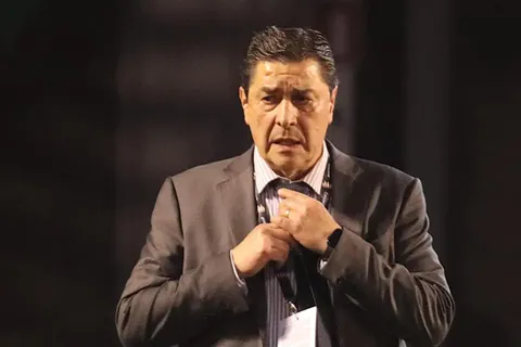 Luis Fernando Tena sorprende con varios nombres nuevos en la convocatoria de Guatemala