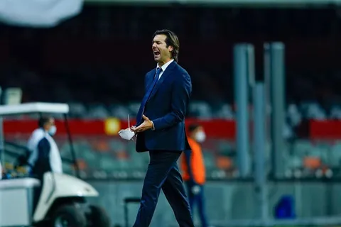 Santiago Solari en defensa de Antonio López y criticó el juego de Olimpia