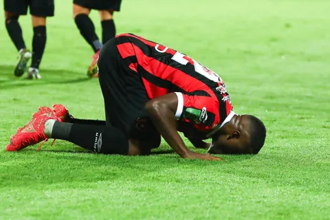 Municipal Grecia pedirá sanción a Joel Campbell por su celebración en el Rafael Bolaños