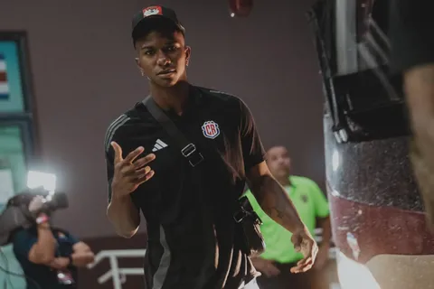 Todos hablan de Jeyland Mitchell y su madre revela cómo Guimaraes le cambió la vida
