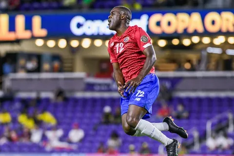 Costa Rica 2-1 Guadalupe: Joel Campbell alcanza récord histórico de la Copa Oro