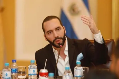Nayib Bukele ordena proceder en contra de Tigo "con todo el peso de la ley"
