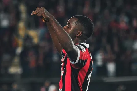 Una publicación de Joel Campbell que repercutirá en Alajuelense.