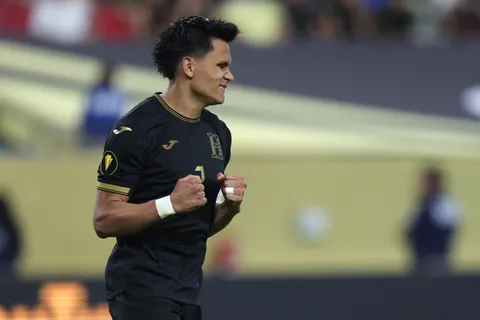Denil Maldonado, defensor de la Selección de Honduras.