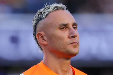 Keylor Navas fue el héroe de Pumas.