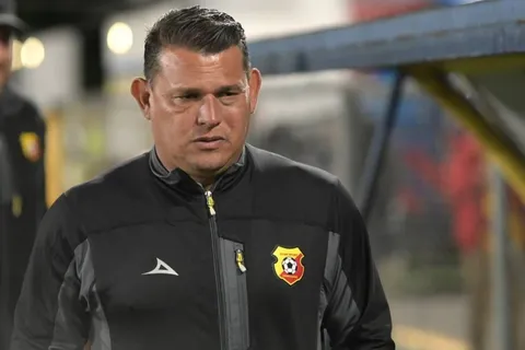 Geiner Segura empieza a desesperar al aficionado Herediano