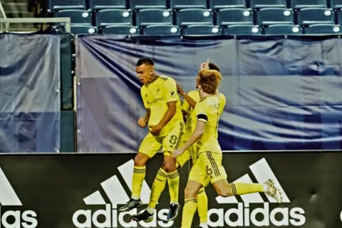Randall Leal se mandó un golazo con el Nashville en el comienzo de la MLS [VIDEO]