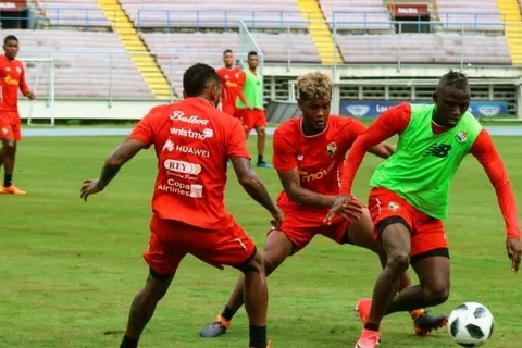 Panamá ensaya su 11 titular para enfrentar a Irlanda