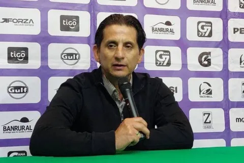 Ronald González y Comunicaciones reciben la noticia que tanto esperaban