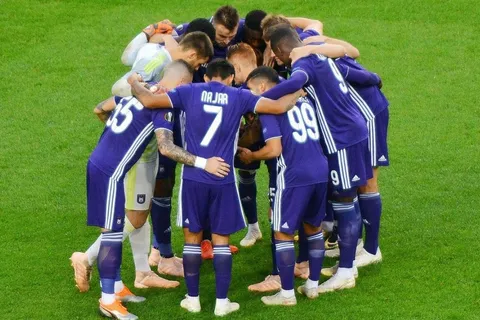 Andy Najar se afianza en un inestable Anderlecht