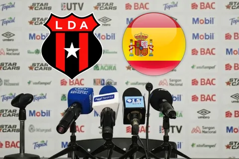 Alajuelense mira hacia Europa: otro DT extranjero compite con José Saturnino Cardozo para suceder a Machillo Ramírez