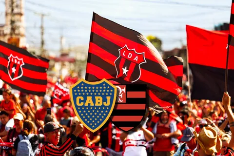 Alajuelense pisa fuerte en Latinoamérica.