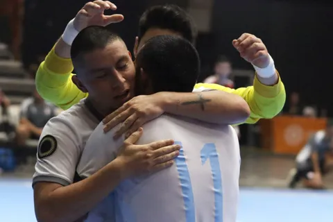 Guatemala terminó en el tercer lugar del Premundial de Concacaf al golear a Costa Rica
